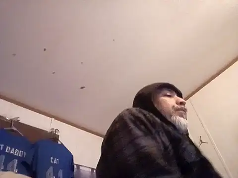 Xoc8  online show from February 22, 3:45 am