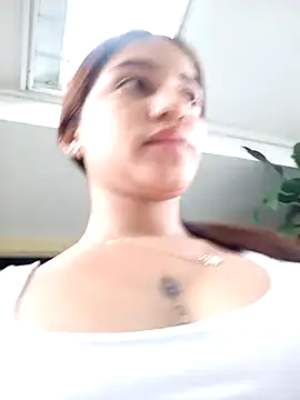 AnthonelaDuque online show from October 3, 11:51 am