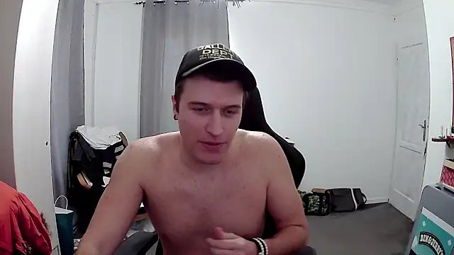 PKrisztian online show from April 30, 8:42 am