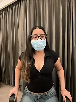 jAsMinE678 online show from May 15, 5:53 pm