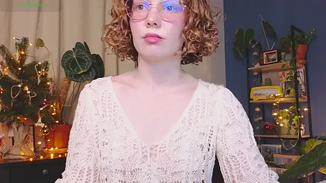 Snapshot of _lightmyfire chatting on December 10, 9:43 pm lightmyfire online show from December 10, 9:43 pm