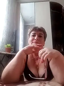 Snapshot of Lee_Nell chatting on December 3, 8:27 am Lee Nell online show from December 3, 8:27 am