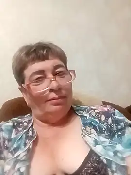Snapshot of Lee_Nell chatting on December 9, 10:54 am Lee Nell online show from December 9, 10:54 am