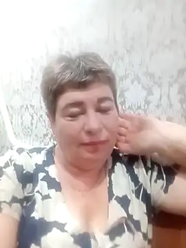 Snapshot of Lee_Nell chatting on December 13, 2:32 am Lee Nell online show from December 13, 2:32 am