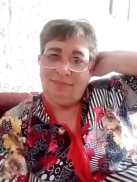 Snapshot of Lee_Nell chatting on February 4, 9:17 am Lee Nell online show from February 4, 9:17 am