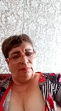 Snapshot of Lee_Nell chatting on February 5, 9:04 am Lee Nell online show from February 5, 9:04 am