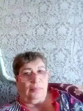 Snapshot of Lee_Nell chatting on February 6, 6:51 am Lee Nell online show from February 6, 6:51 am