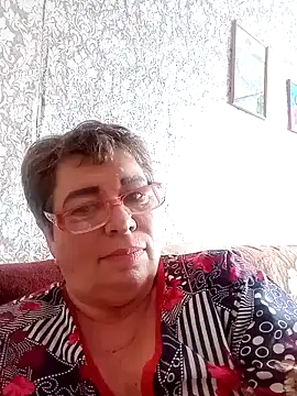 Snapshot of Lee_Nell chatting on February 8, 9:56 am Lee Nell online show from February 8, 9:56 am