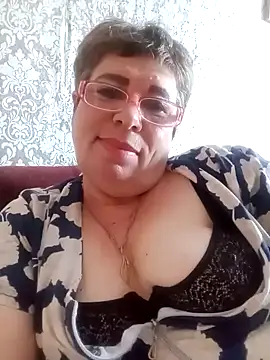Snapshot of Lee_Nell chatting on February 12, 9:31 am Lee Nell online show from February 12, 9:31 am