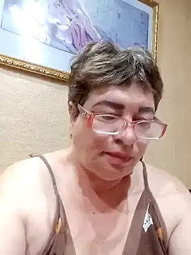 Snapshot of Lee_Nell chatting on February 16, 11:48 pm Lee Nell online show from February 16, 11:48 pm