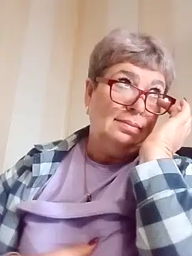 Snapshot of Lee_Nell chatting on September 15, 3:06 am Lee Nell online show from September 15, 3:06 am