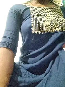 rituporna2004 online show from January 11, 4:56 pm