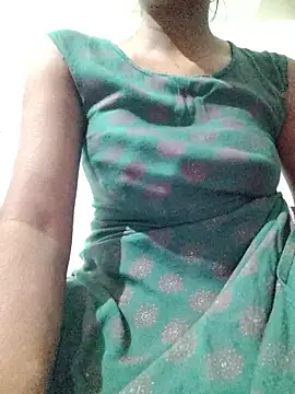 rituporna2004 online show from January 14, 3:56 am