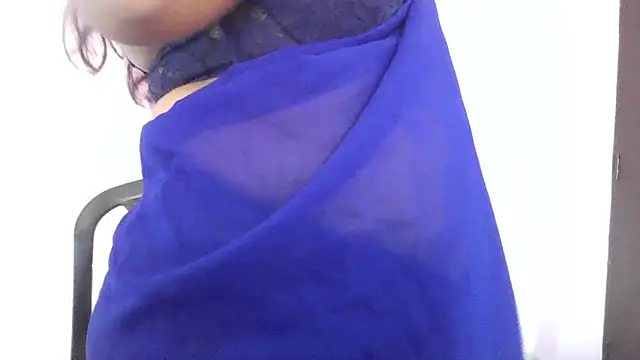 Snapshot of my-laila chatting on November 9, 7:50 am my-laila online show from November 9, 7:50 am