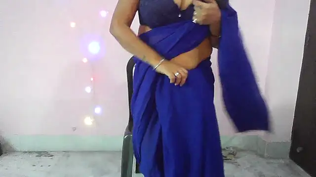 Snapshot of my-laila chatting on November 23, 7:30 am my-laila online show from November 23, 7:30 am