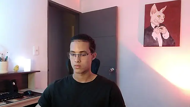 Snapshot of alejo_x3 chatting on February 13, 1:19 am alejo x3 online show from February 13, 1:19 am