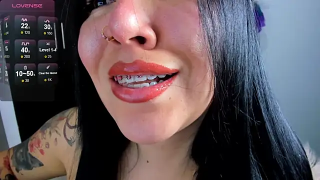 Snapshot of AilynRed chatting on March 8, 2:12 am AilynRed online show from March 8, 2:12 am