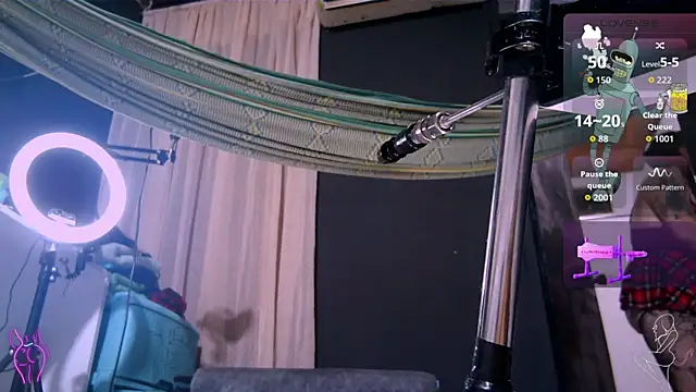 Snapshot of waterfalls_girl chatting on November 7, 12:54 am waterfalls girl online show from November 7, 12:54 am