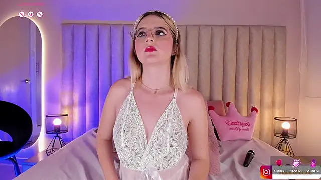 Maia Collins online show from March 21, 12:07 am