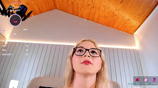 Maia Collins online show from April 27, 7:56 pm