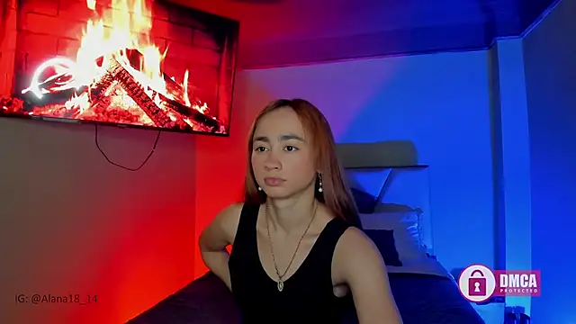 Snapshot of Alana_Pherson chatting on February 12, 9:33 pm Alana Pherson online show from February 12, 9:33 pm