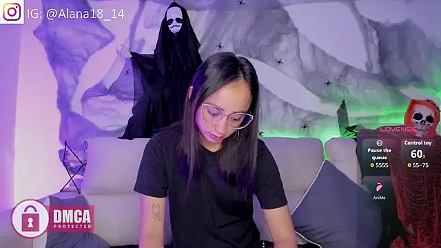 Snapshot of Alana_Pherson chatting on October 7, 7:38 am Alana Pherson online show from October 7, 7:38 am