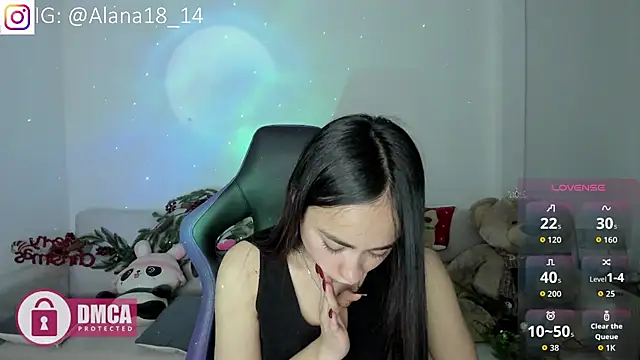 Snapshot of Alana_Pherson chatting on December 16, 6:51 am Alana Pherson online show from December 16, 6:51 am