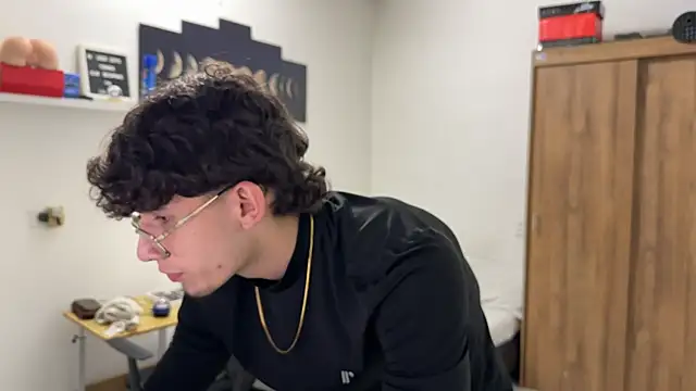 Snapshot of Kisan_Smith chatting on November 7, 2:00 am Kisan Smith online show from November 7, 2:00 am