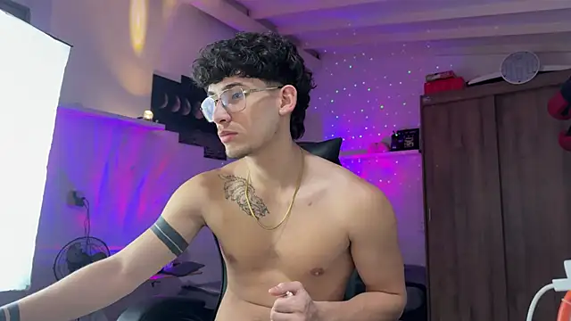 Kisan Smith online show from March 9, 2:15 am