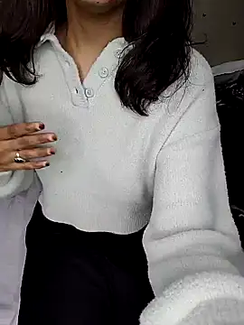 Snapshot of Leeeezzzz_roy chatting on January 23, 12:57 am Leeeezzzz roy online show from January 23, 12:57 am