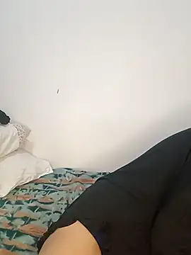 Snapshot of ConeNella chatting on November 22, 5:06 am ConeNella online show from November 22, 5:06 am