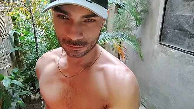 Snapshot of sexyboycolombi4 chatting on January 23, 4:59 pm sexyboycolombi4 online show from January 23, 4:59 pm