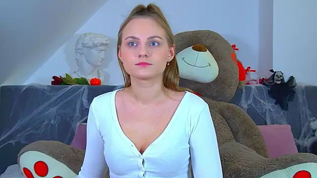 Snapshot of MelissaMelrey chatting on November 3, 10:27 am MelissaMelrey online show from November 3, 10:27 am