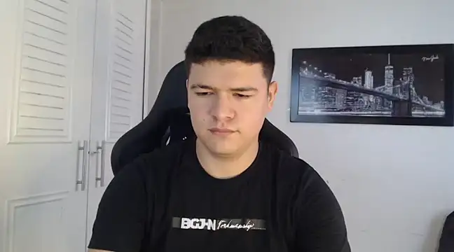 Snapshot of Plug_Control chatting on December 9, 7:50 pm Plug Control online show from December 9, 7:50 pm