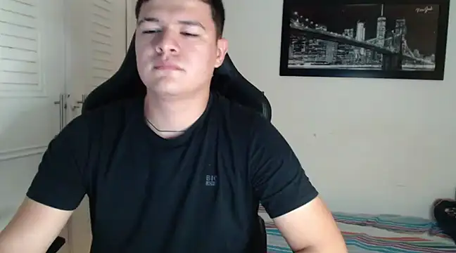 Snapshot of Plug_Control chatting on December 11, 4:18 am Plug Control online show from December 11, 4:18 am