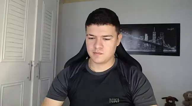 Snapshot of Plug_Control chatting on January 8, 1:20 pm Plug Control online show from January 8, 1:20 pm