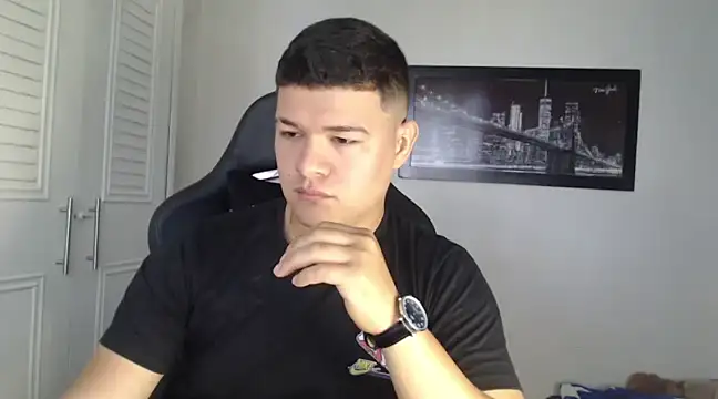 Snapshot of Plug_Control chatting on January 21, 2:37 pm Plug Control online show from January 21, 2:37 pm