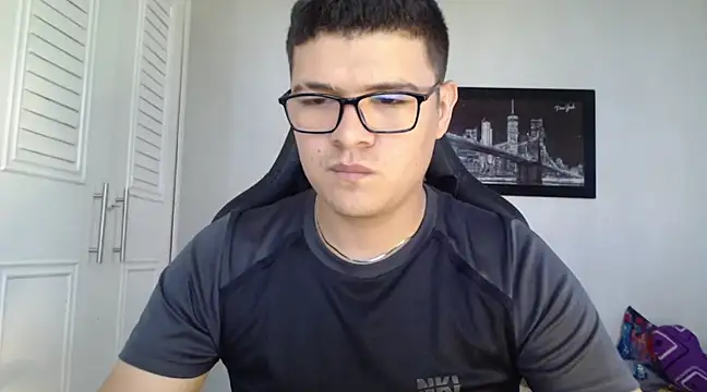 Snapshot of Plug_Control chatting on January 30, 1:53 pm Plug Control online show from January 30, 1:53 pm