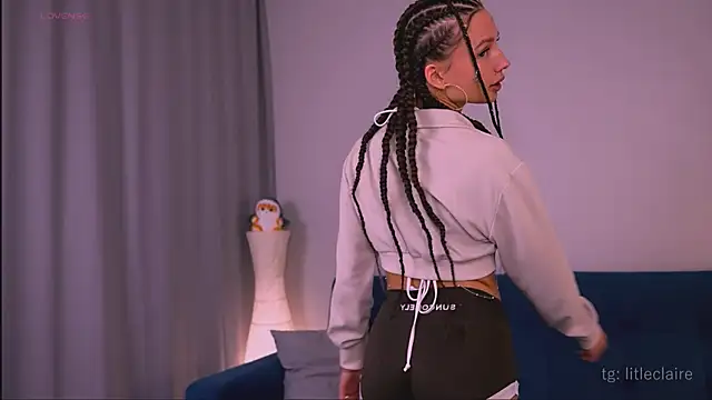 new Claire online show from November 8, 4:07 pm