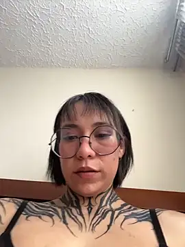 K Intraven0us online show from February 9, 8:13 pm