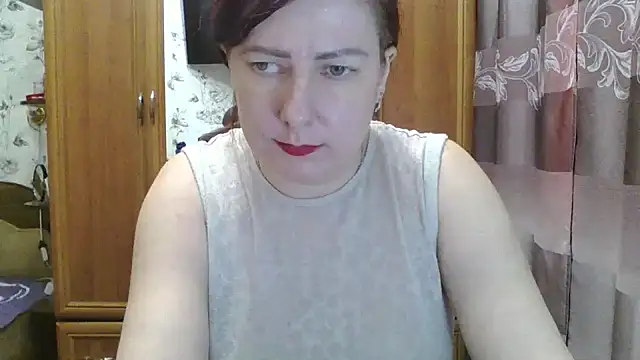 SophieNightAh online show from February 1, 3:28 pm