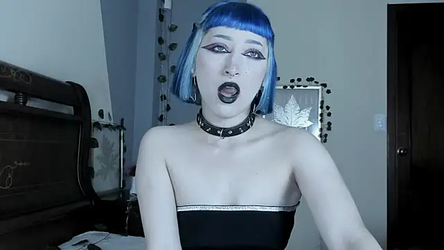 Snapshot of BlueBerry____ chatting on September 17, 8:32 pm BlueBerry online show from September 17, 8:32 pm