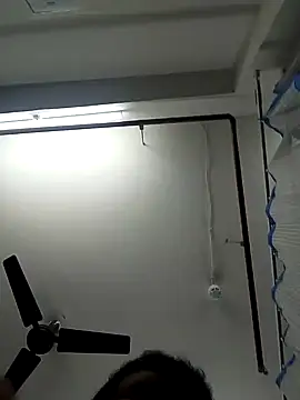 Snapshot of HangdogBeggary chatting on December 28, 6:17 am HangdogBeggary online show from December 28, 6:17 am