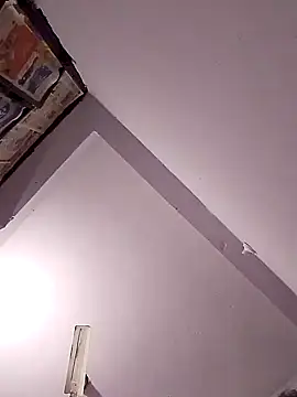 Snapshot of HangdogBeggary chatting on December 28, 3:59 pm HangdogBeggary online show from December 28, 3:59 pm