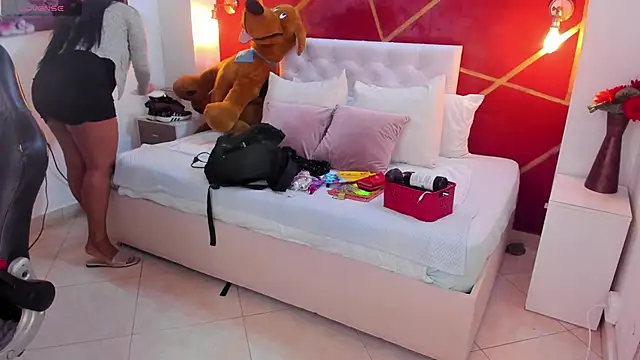 lia mariana online show from March 10, 11:06 pm