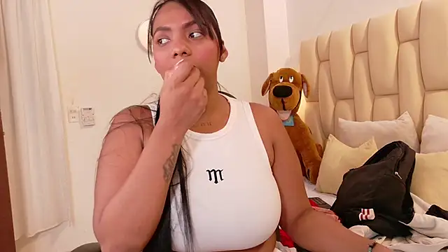 lia mariana online show from September 22, 2:35 am