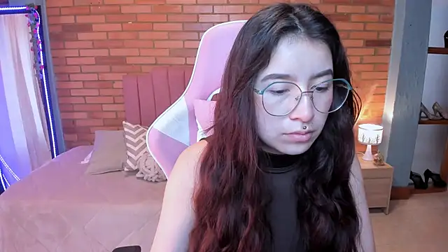 Snapshot of Amy_joones chatting on June 3, 11:46 am Amy joones online show from June 3, 11:46 am