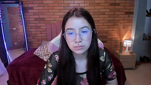 Amy joones online show from June 17, 11:34 am