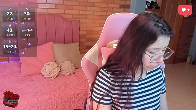 Amy joones online show from July 29, 12:25 pm