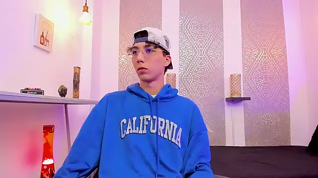 Nikolay Gregori online show from December 22, 4:09 am